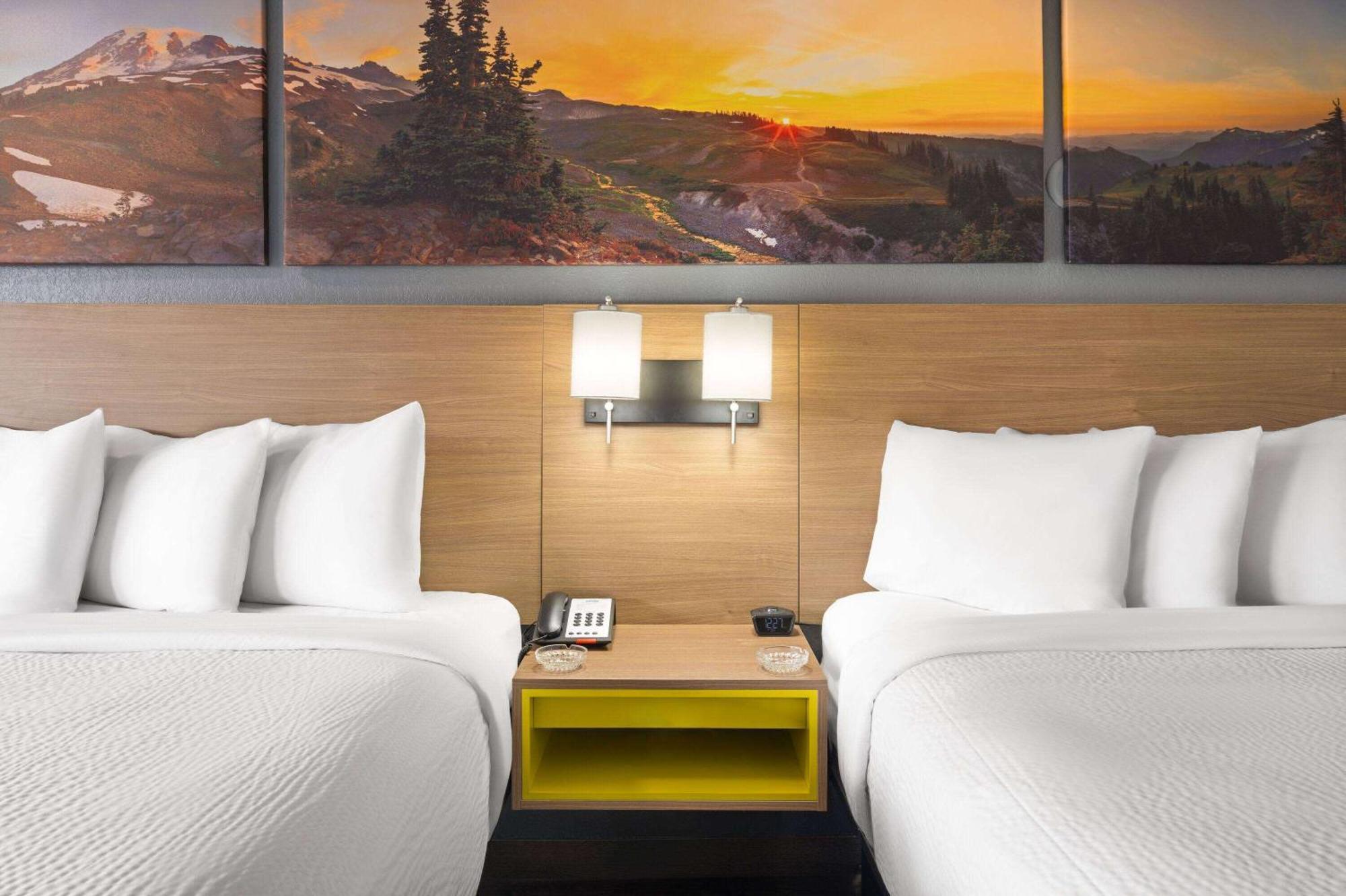 Days Inn By Wyndham Columbus Worthington 외부 사진