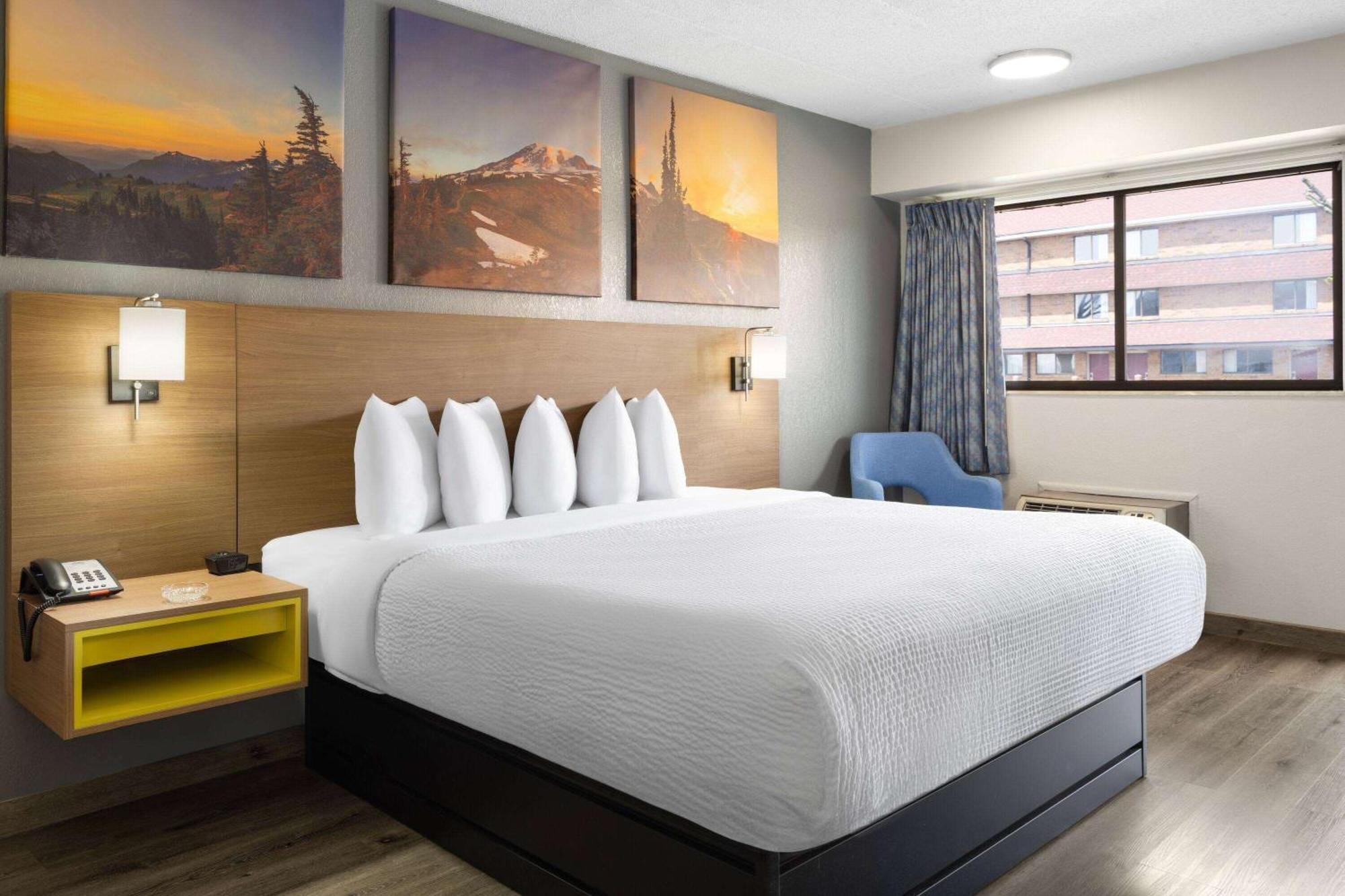 Days Inn By Wyndham Columbus Worthington 외부 사진